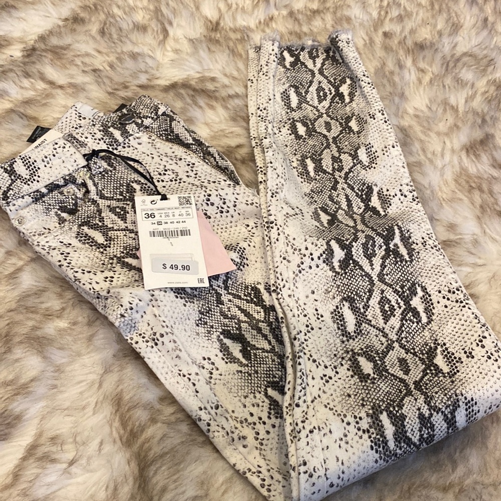 Zara jeans